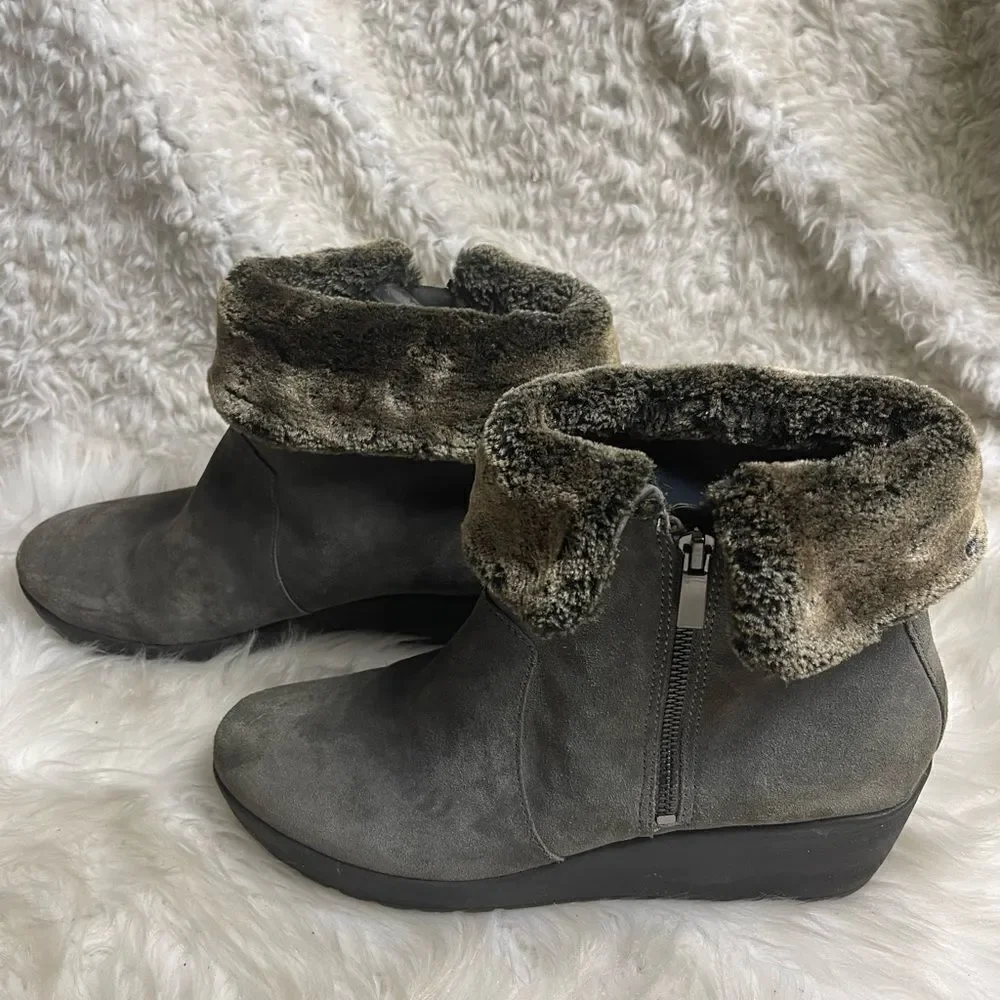 Easy Spirit leather suede gray ankle wedge Boots with faux fur accents size 12M